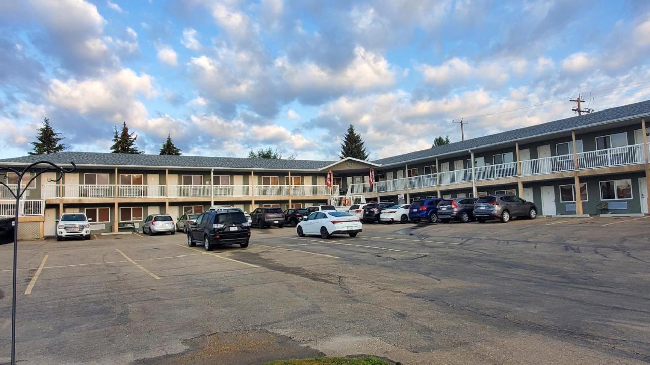 Shoreside Inn & Suites Wabamun ภายนอก รูปภาพ
